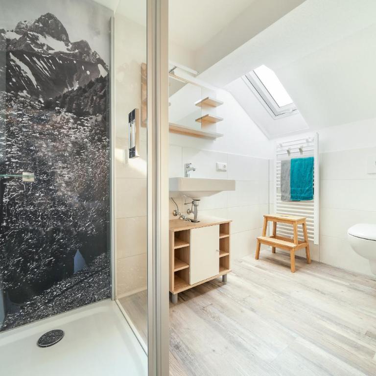 Gästehaus Luitz-Kennerknecht - Doppelzimmer mit Bergblick - 6