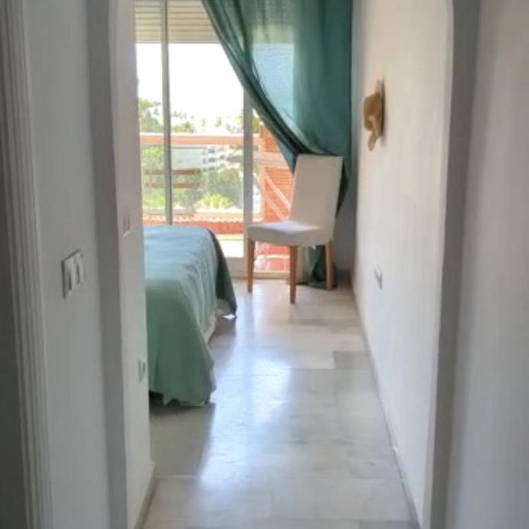 Room in shared Apartment in suite bathroom WiFi 2 swimming Pools Panoramic views Mijas Marbella - Apartment mit 2 Schlafzimmern - 31