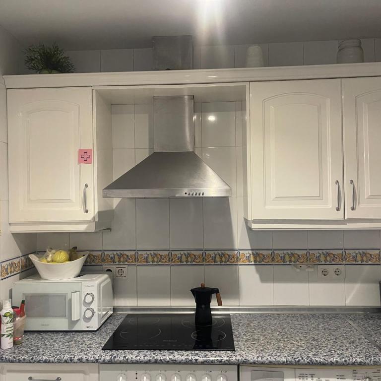 Room in shared Apartment in suite bathroom WiFi 2 swimming Pools Panoramic views Mijas Marbella - Apartment mit 2 Schlafzimmern - 7