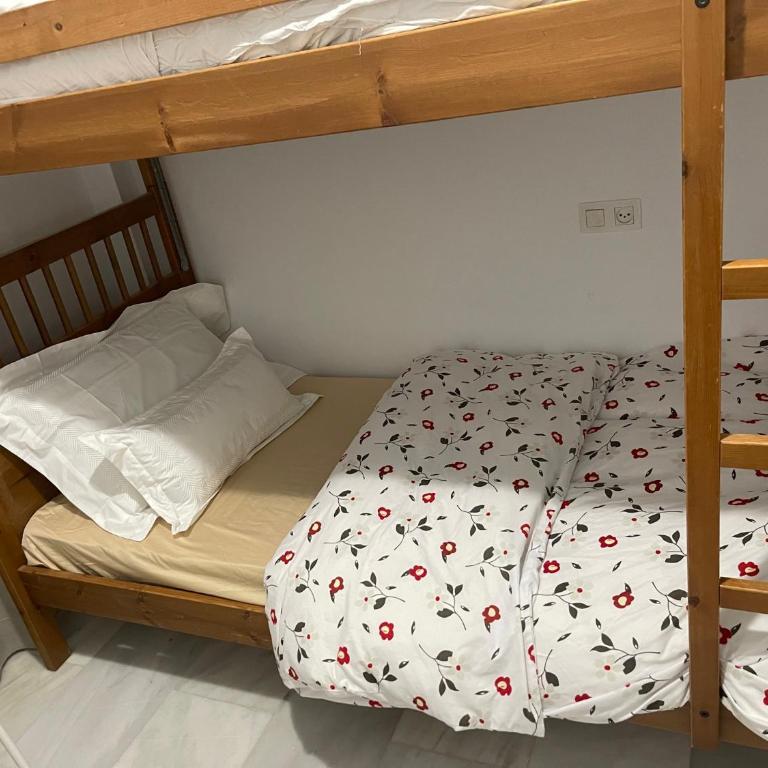 Room in shared Apartment in suite bathroom WiFi 2 swimming Pools Panoramic views Mijas Marbella - Apartment mit 2 Schlafzimmern - 42