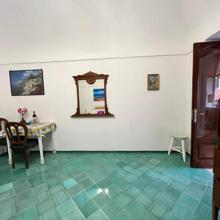 POSITANO CENTRAL HOUSE free wi-fi and air condition - Ampia Camera Matrimoniale - 6