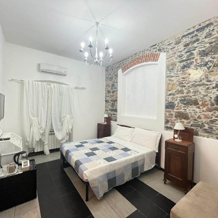 Trainspot Accommodation - Camera Matrimoniale con Bagno Privato - 4
