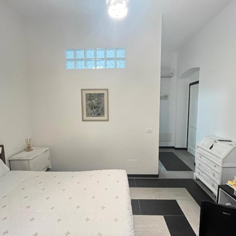 Trainspot Accommodation - Camera Matrimoniale con Bagno Privato - 11