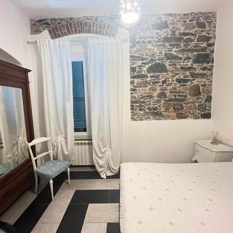Trainspot Accommodation - Camera Matrimoniale con Bagno Privato - 10