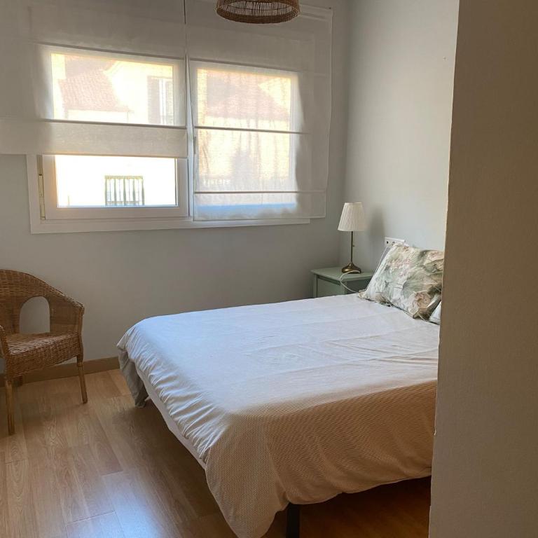 Apartamento primera linea de playa reformado en Las Redes - Apartamento de 2 dormitorios - 2