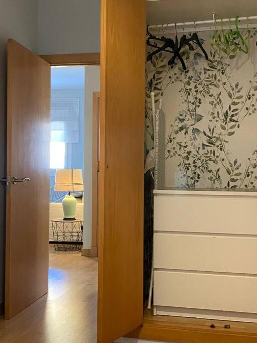 Apartamento primera linea de playa reformado en Las Redes - Apartamento de 2 dormitorios - 15