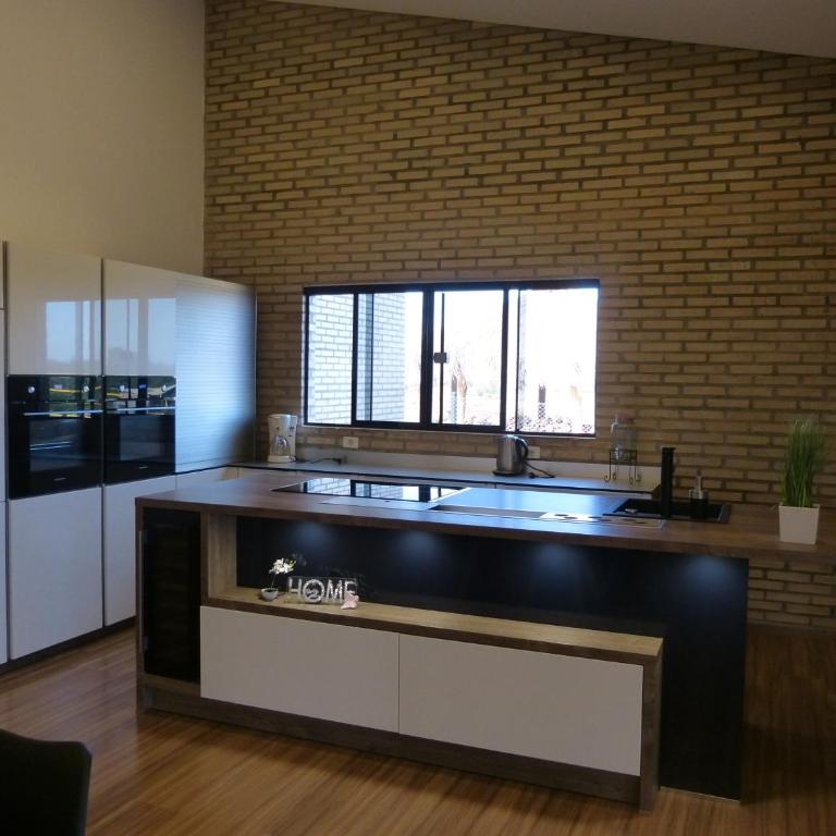 Modernes Ferienhaus in Paraguay, Hohenau mit Reitanlage und Beachvolleyball - Three-Bedroom House - 4