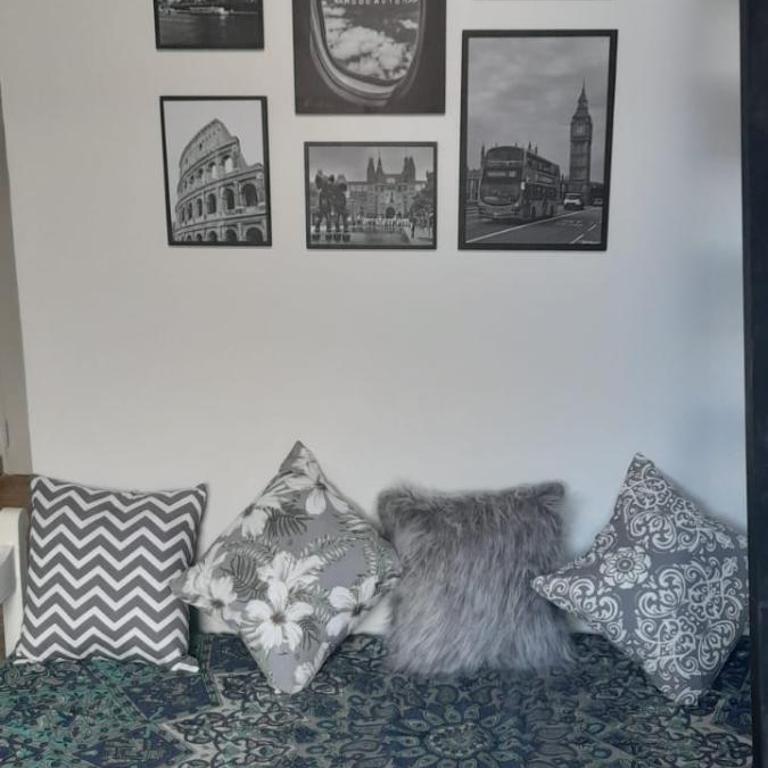Dept. Miramar (1 cuadra del mar y 3 de SanBer.) - Apartamento de 2 dormitorios - 1