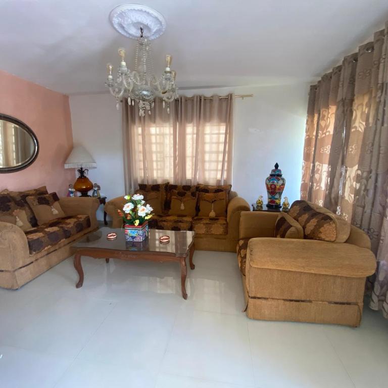 Casa del artista - Three-Bedroom House - 23