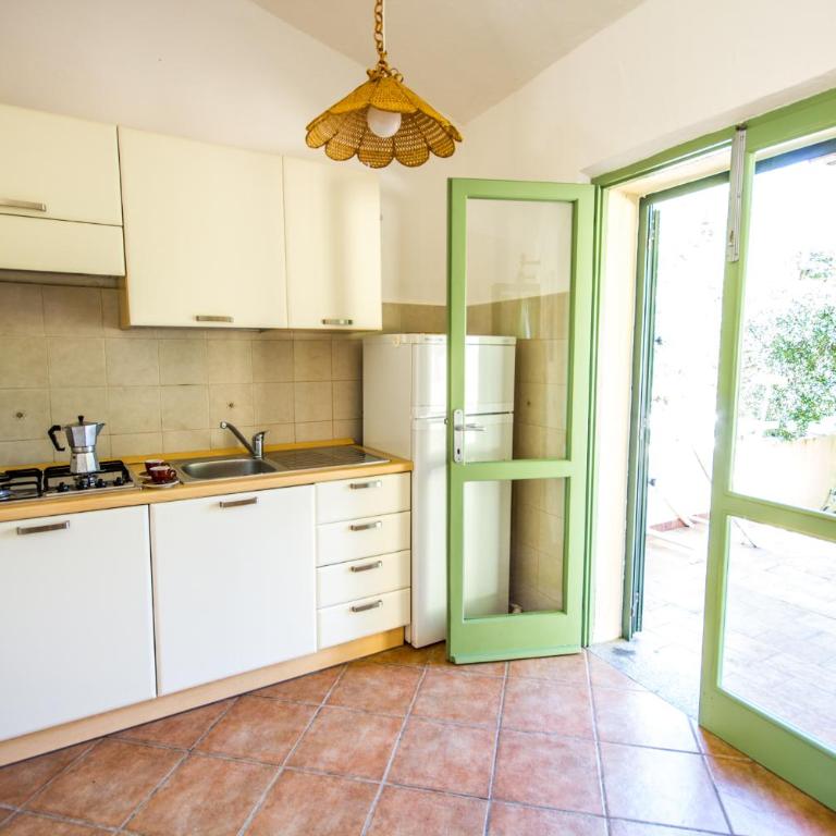 I Giardini di Cala d'Ambra - Appartamento Comfort con 2 Camere da Letto - 4
