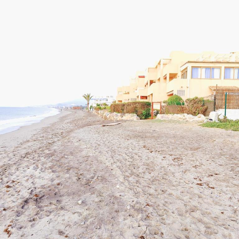 Primera línea de playa Naturista - Apartamento con vistas al mar - 25