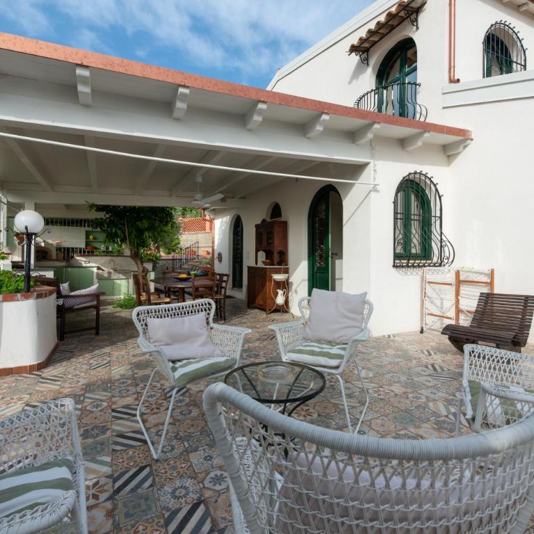 Villa with pool & jacuzzi - Villa con 4 Camere da Letto e Piscina Privata - 72
