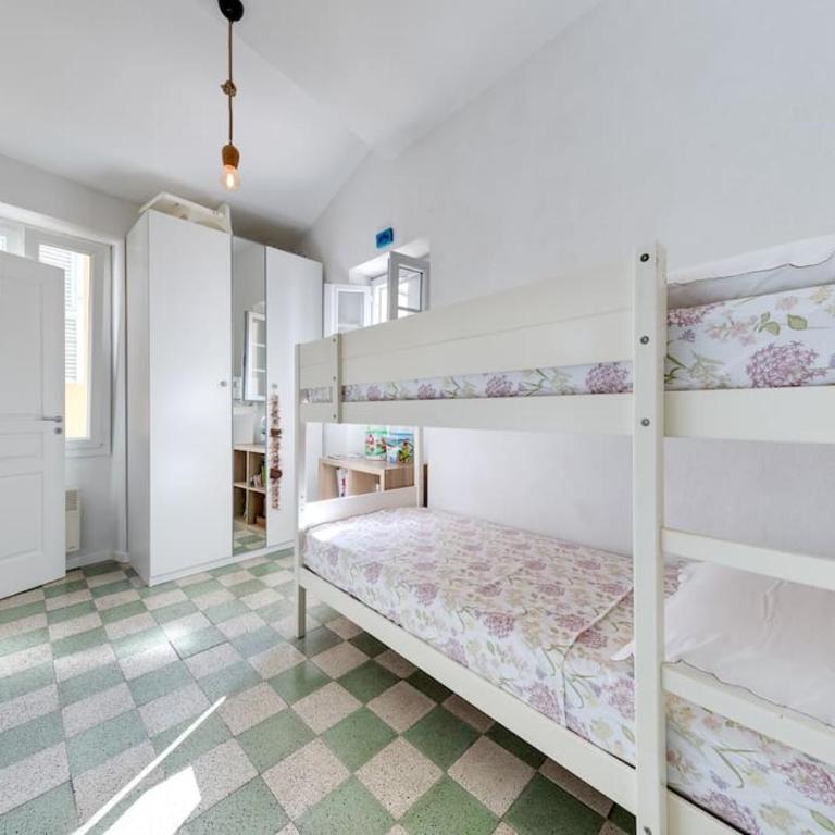 Between the roofs of Menton old town and the sea - Appartement 2 Chambres - 11