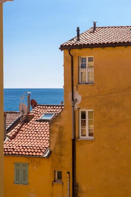 Between the roofs of Menton old town and the sea - Appartement 2 Chambres - 16