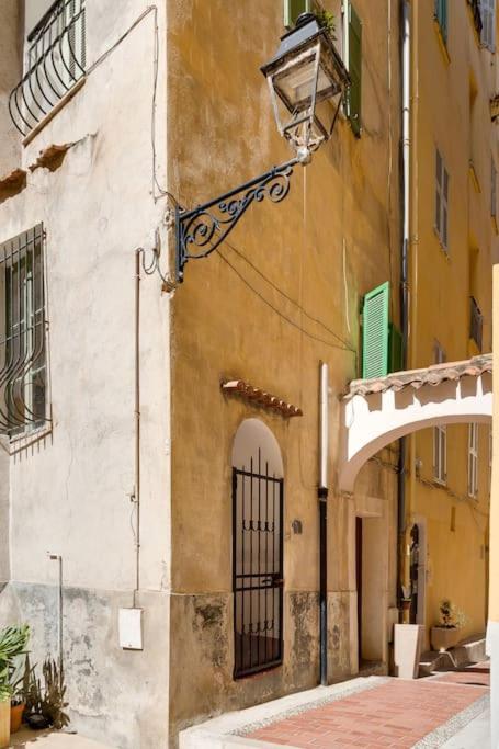 Between the roofs of Menton old town and the sea - Appartement 2 Chambres - 25