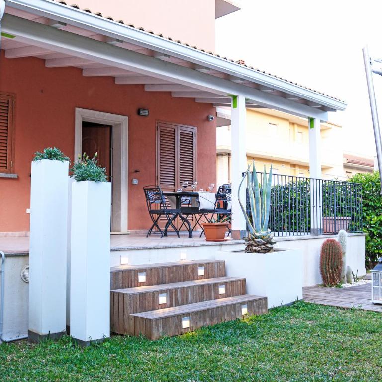 Villetta & Suite Angela Pozzallo 150mt mare v Auriga - Vacation Home - 2