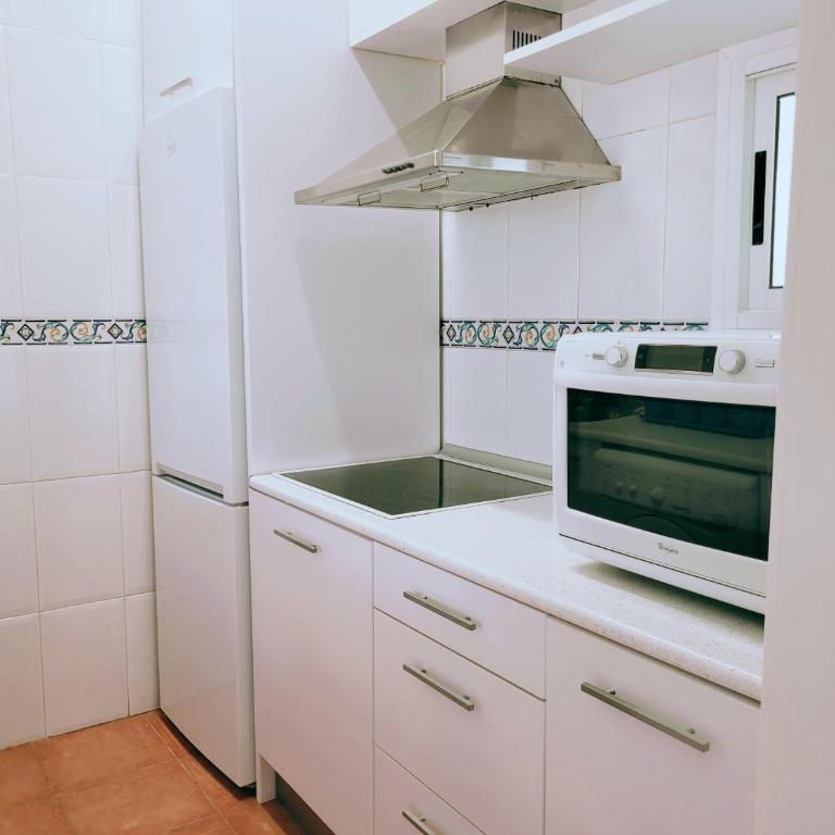 Casa a 400m de playa, 3 habitaciones, 2 baños y jardín - Apartment - 24