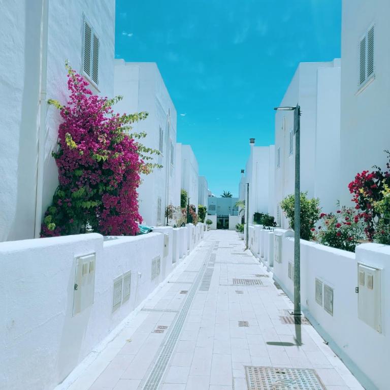 Casa a 400m de playa, 3 habitaciones, 2 baños y jardín - Apartment - 23