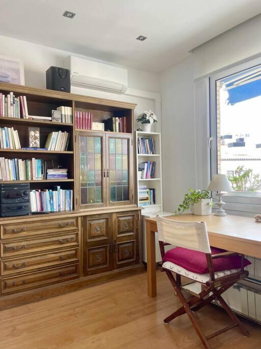 Moderno y amplio apartamento en el centro de Roses - Apartamento de 1 dormitorio - 17
