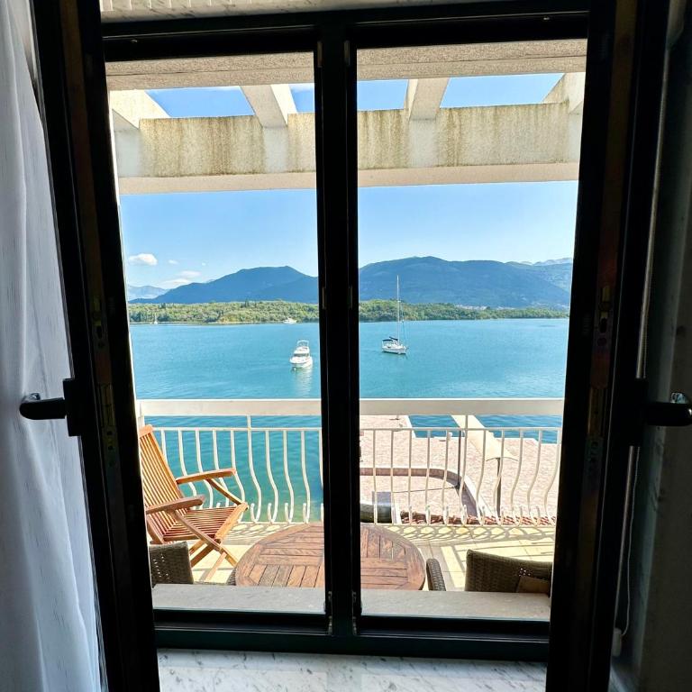 Apart-hotel Villa Lav with Private Beach - Apartment with Sea View - 14