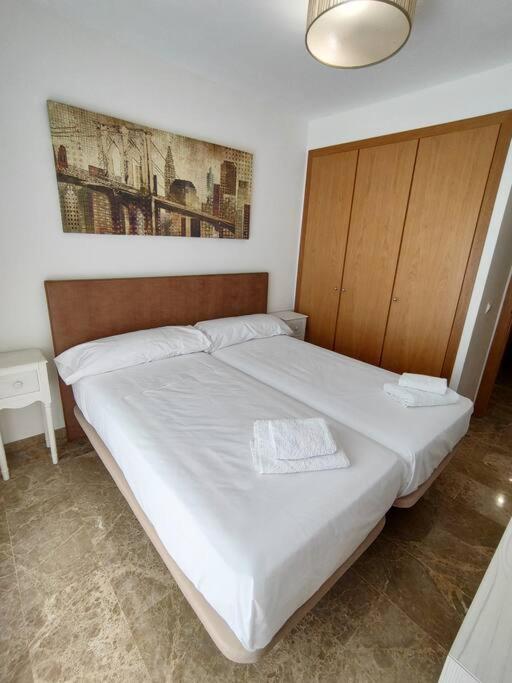 Full apartment with private pool - Apartamento de 2 dormitorios - 26