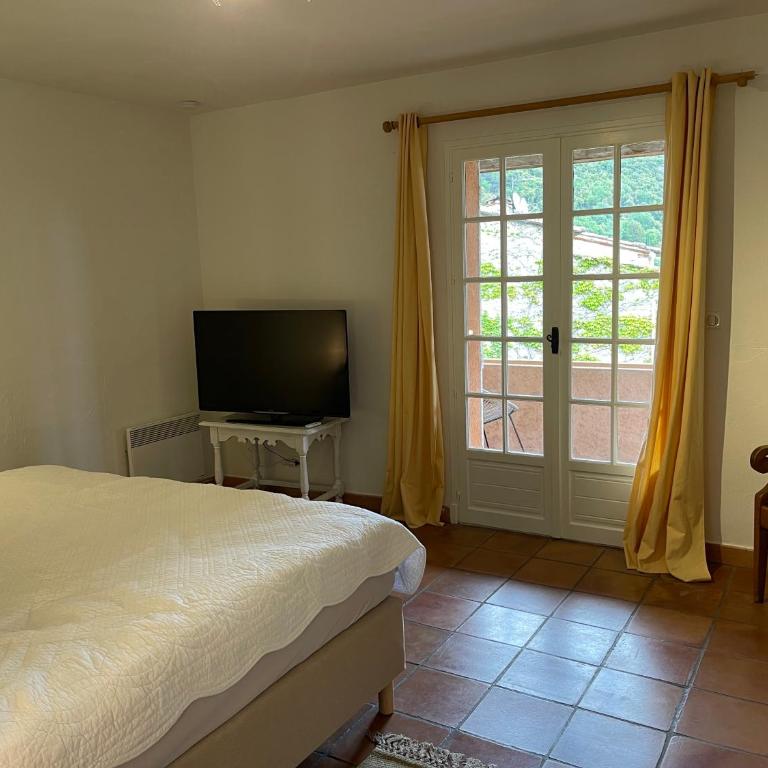 Maison de Saint Arnoux - Maison 3 Chambres - 22