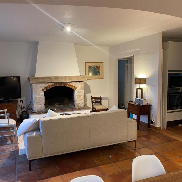 Maison de Saint Arnoux - Maison 3 Chambres - 10