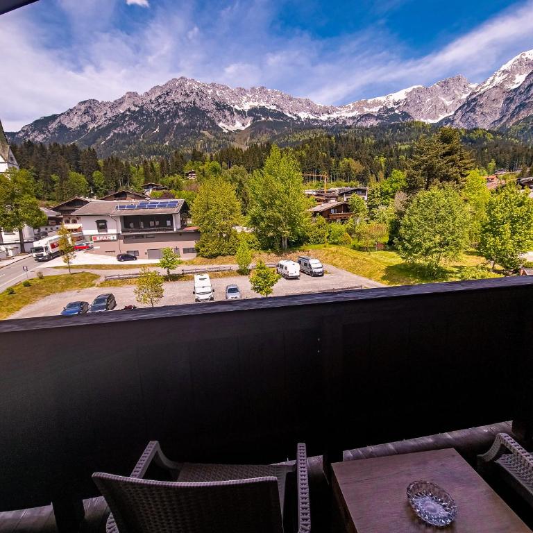Das Alpin - Hotel Garni Guesthouse - Doppelzimmer mit Bergblick - 1