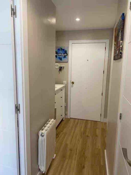 Lujoso piso enfrente de playa de Fenals, 2 terrazas - Apartamento de 1 dormitorio - 24