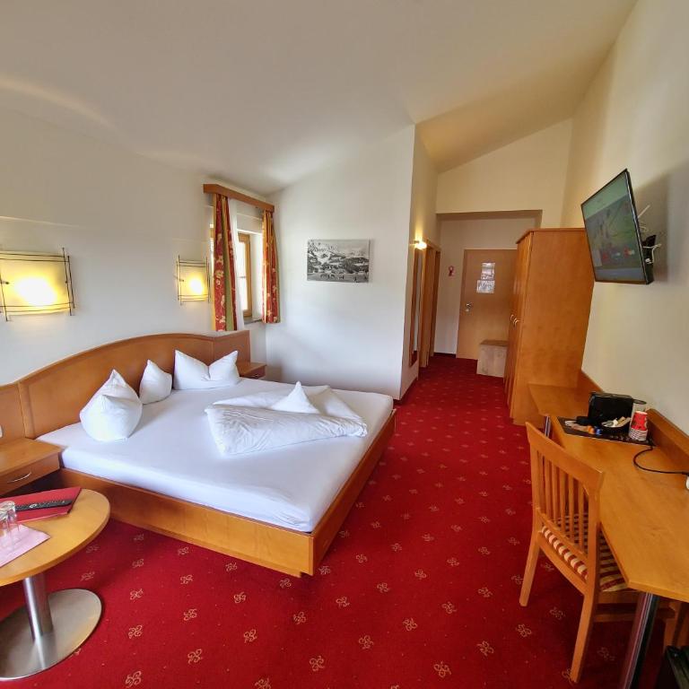Das Alpin - Hotel Garni Guesthouse - Comfort Doppelzimmer mit Balkon - 6