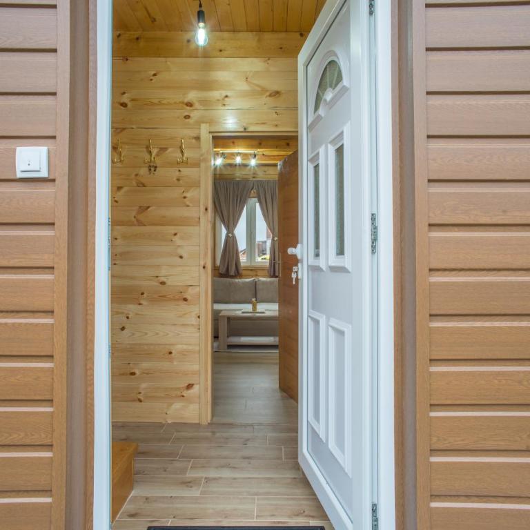 Fenix - Two-Bedroom House - 12