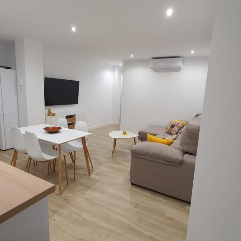 APARTAMENTO A PIE DE PLAYA. - Apartamento de 2 dormitorios - 2