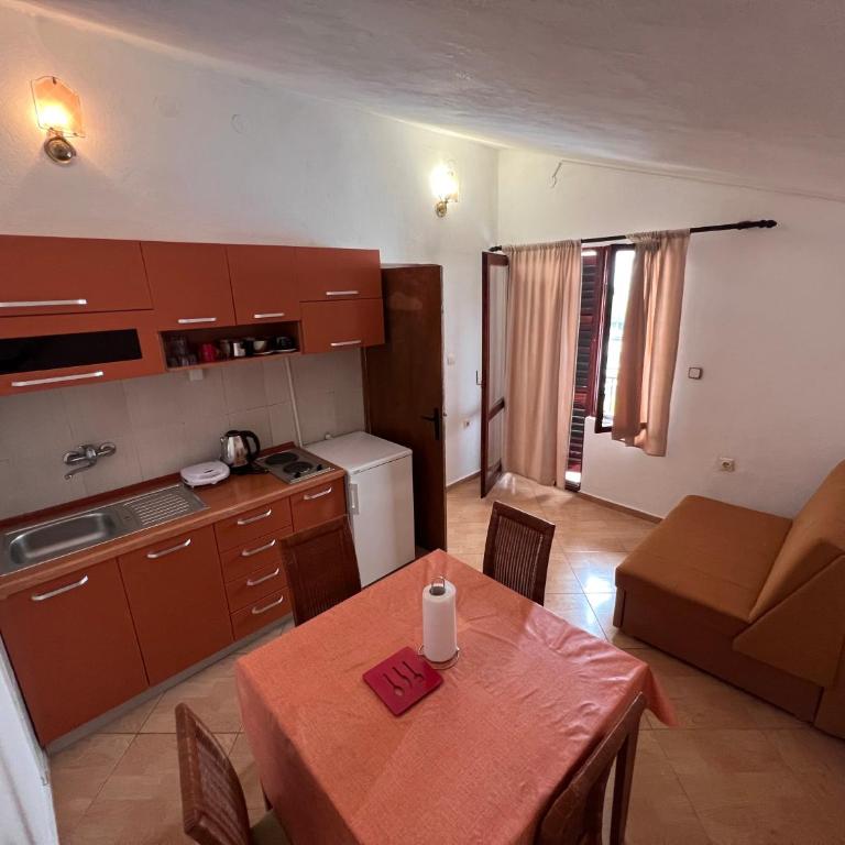 Apartments Radulovic - Apartman sa Balkonom - 9