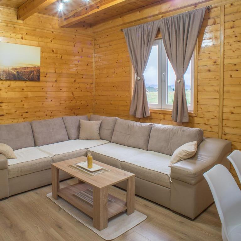 Fenix - Two-Bedroom House - 29