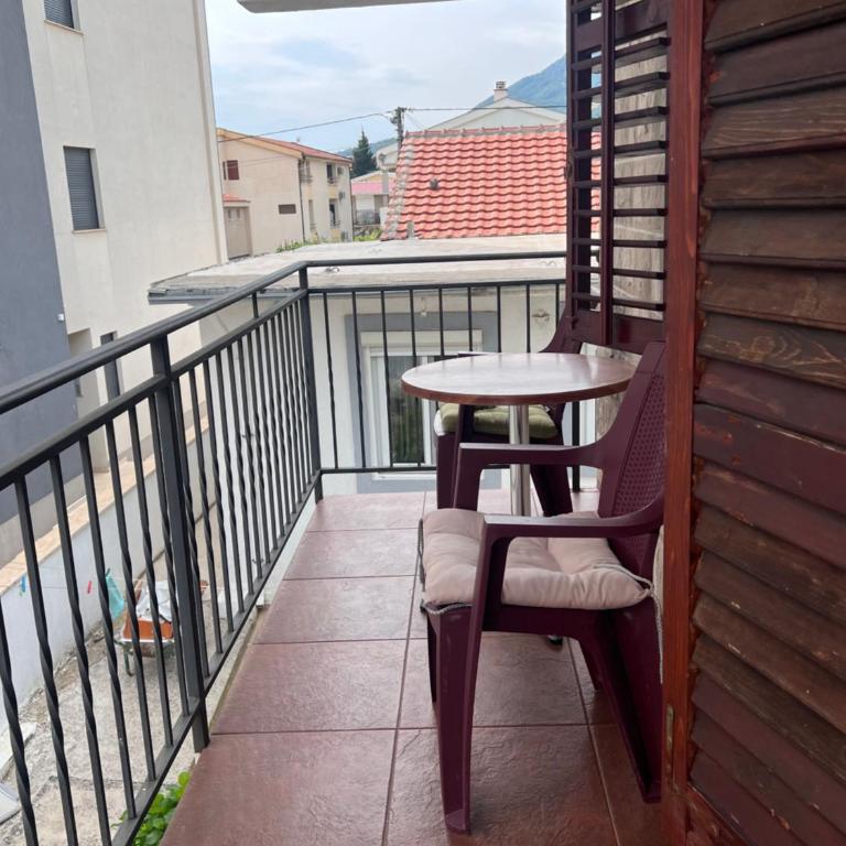 Apartments Radulovic - Apartman sa Balkonom - 3