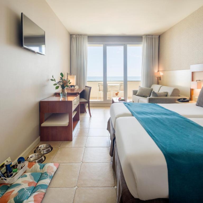 Ilunion Fuengirola - Habitación apta para mascotas con vistas al mar - 4