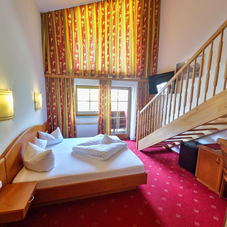 Das Alpin - Hotel Garni Guesthouse - Maisonette Suite mit Balkon - 4