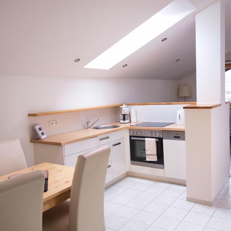 Hotel Garni Landhaus Sonnenstern - Suite mit Balkon - 1