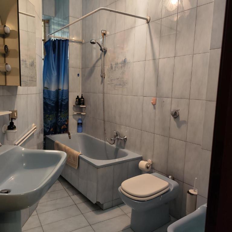Appartamento ultra comodo -Torino - Two-Bedroom Apartment - 4