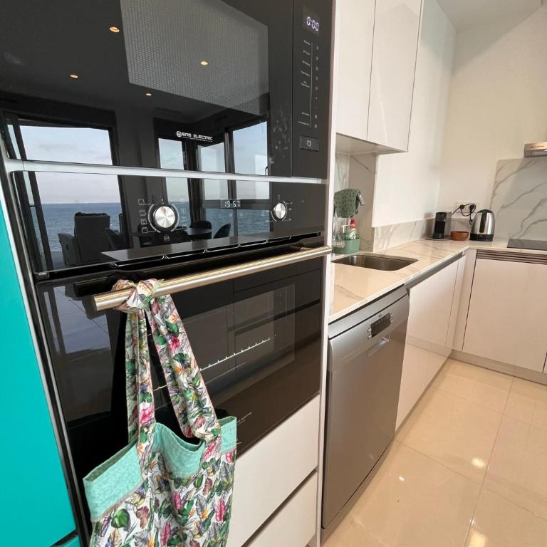 Exclusive apartment for 6 people on the beach - front line - 1st line - Apartamento de 3 dormitorios - 17