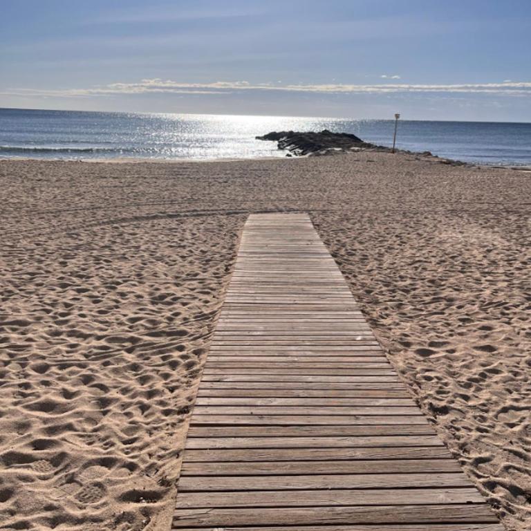 Exclusive apartment for 6 people on the beach - front line - 1st line - Apartamento de 3 dormitorios - 48