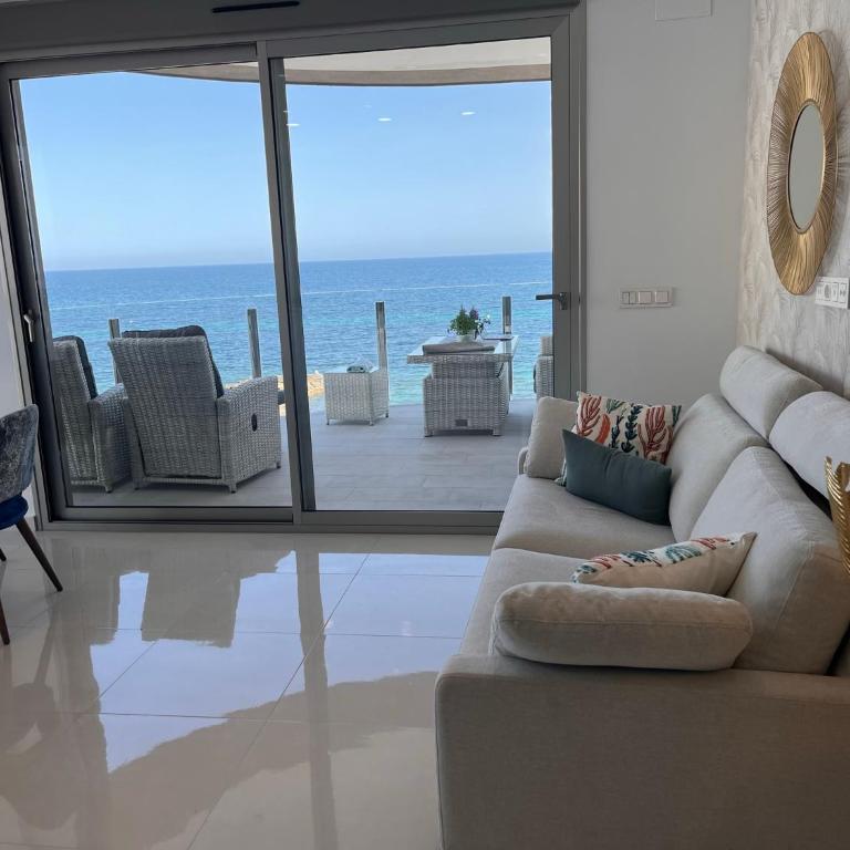 Exclusive apartment for 6 people on the beach - front line - 1st line - Apartamento de 3 dormitorios - 8