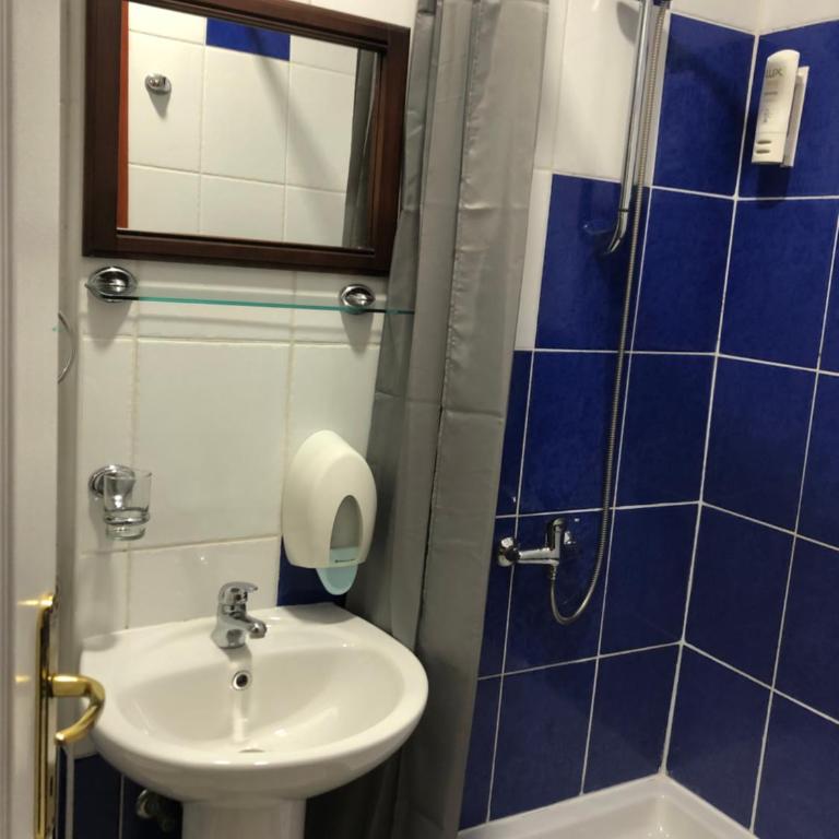 Villa Botticelli - Standard Double Room with Pool Use - 5