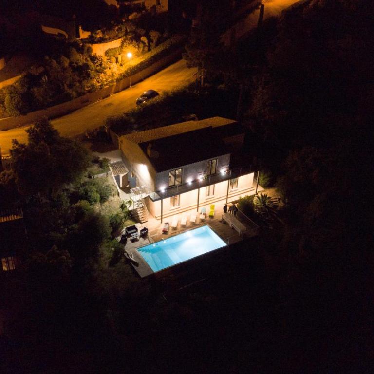 Magnifique villa vue mer dans le golfe de St-Tropez - Villa avec Piscine Privée - 11