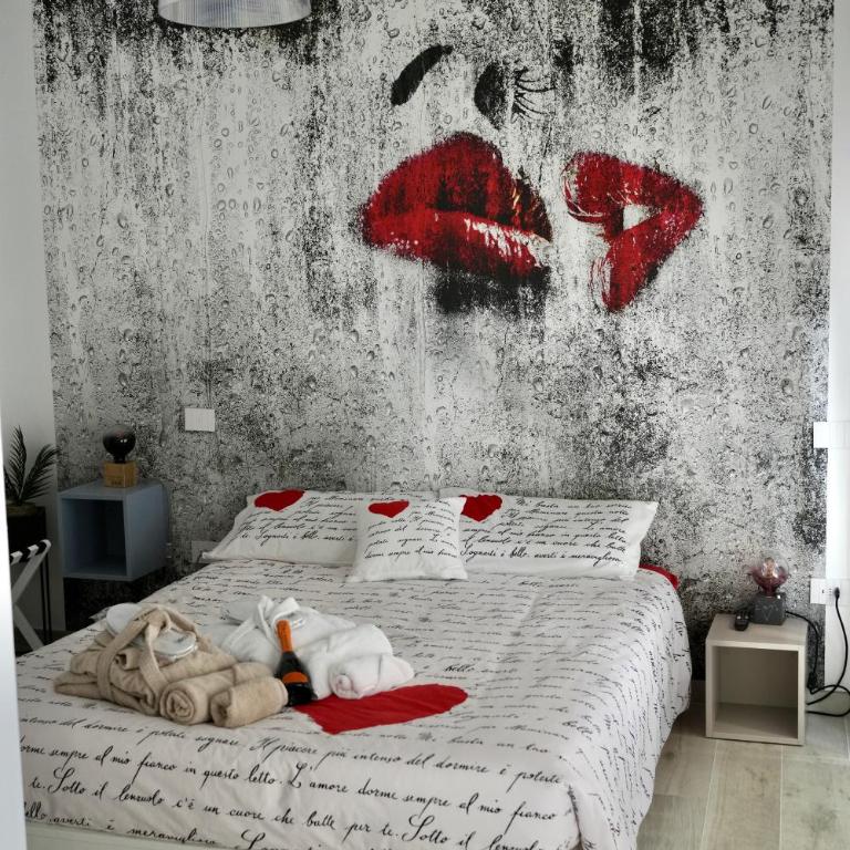 Love Suite Gallery Appartamento con Sauna - Bed Art Relaxing Suite - Appartamento con 1 Camera da Letto - 2