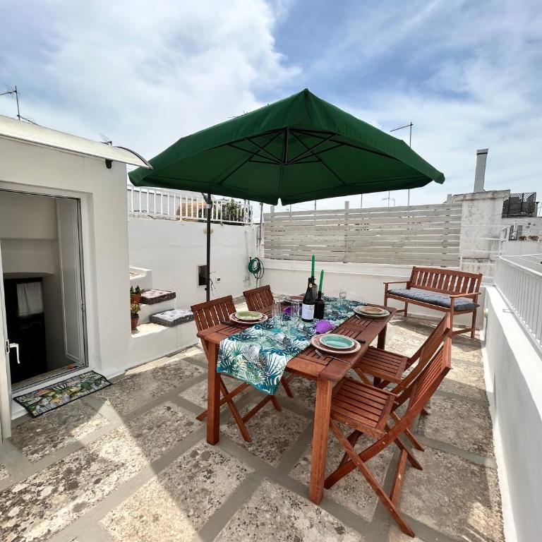 Casa Angioina - Appartamento con 2 Camere da Letto - 1