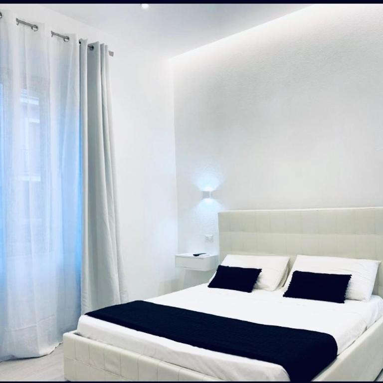 International House Olbia - Camera Matrimoniale - 6