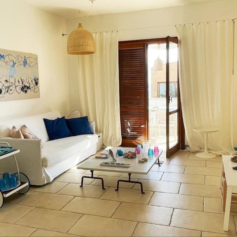 Appartamento con giardino a due passi dal mare. - Two-Bedroom House - 1