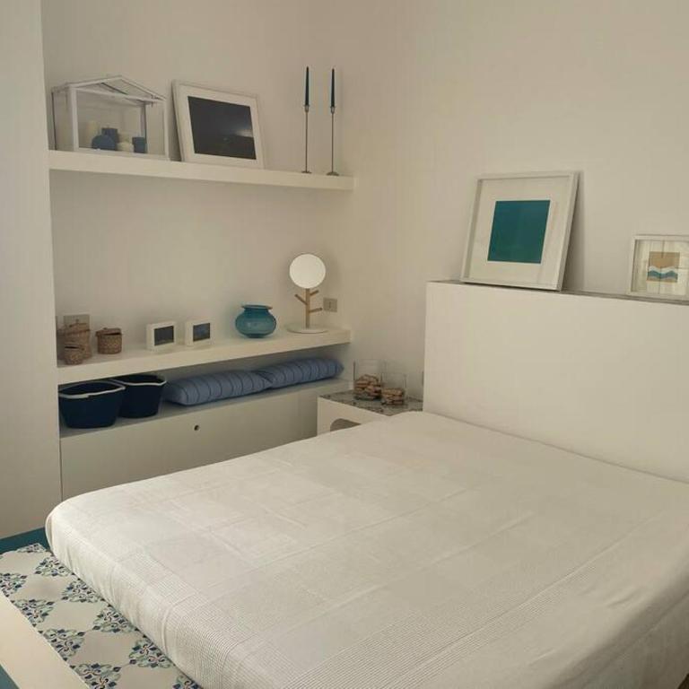 Appartamento con giardino a due passi dal mare. - Two-Bedroom House - 13