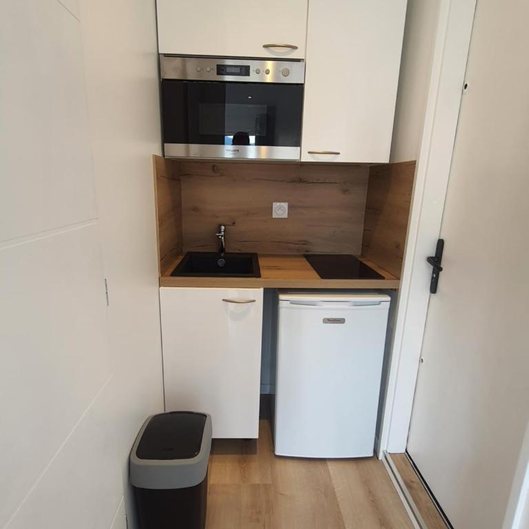Studio calme dans villa habitée, parking privé et gratuit - Appartement 1 Chambre - 3